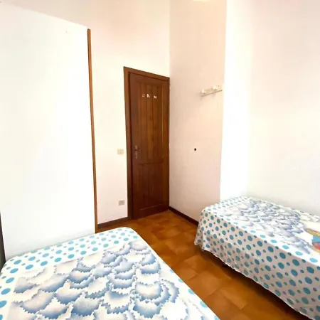 Cinta 6 Apartment *
