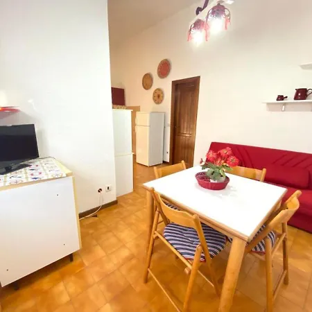 Appartement Cinta 6 *